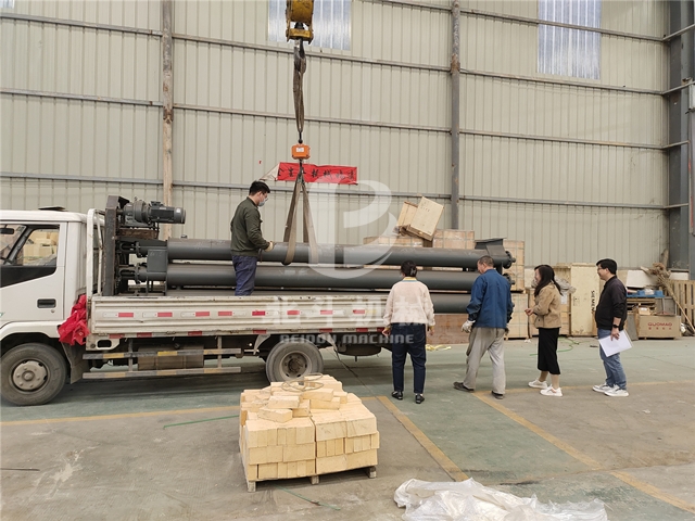 好色先生IOS機械冷炭機得到客戶認可,裝車發往濟源